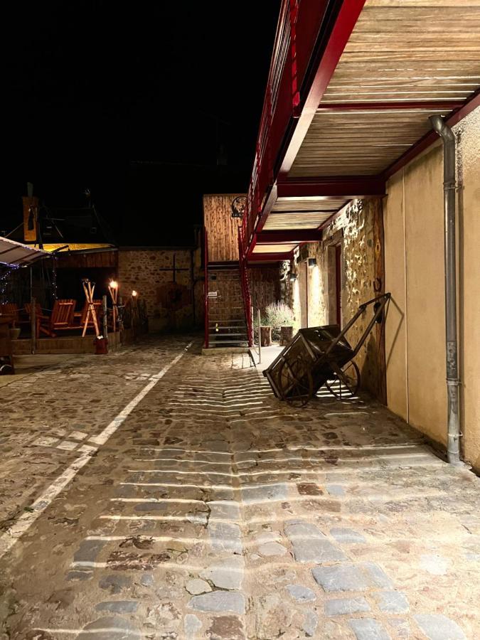 Hotel Le Ranch Brûlon Εξωτερικό φωτογραφία