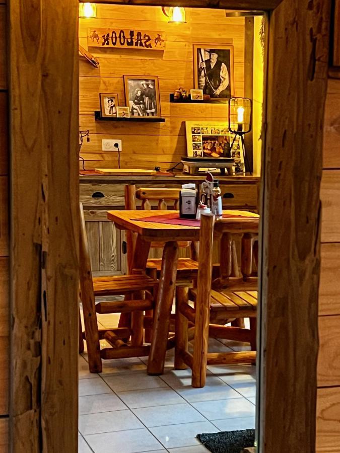 Hotel Le Ranch Brûlon Εξωτερικό φωτογραφία