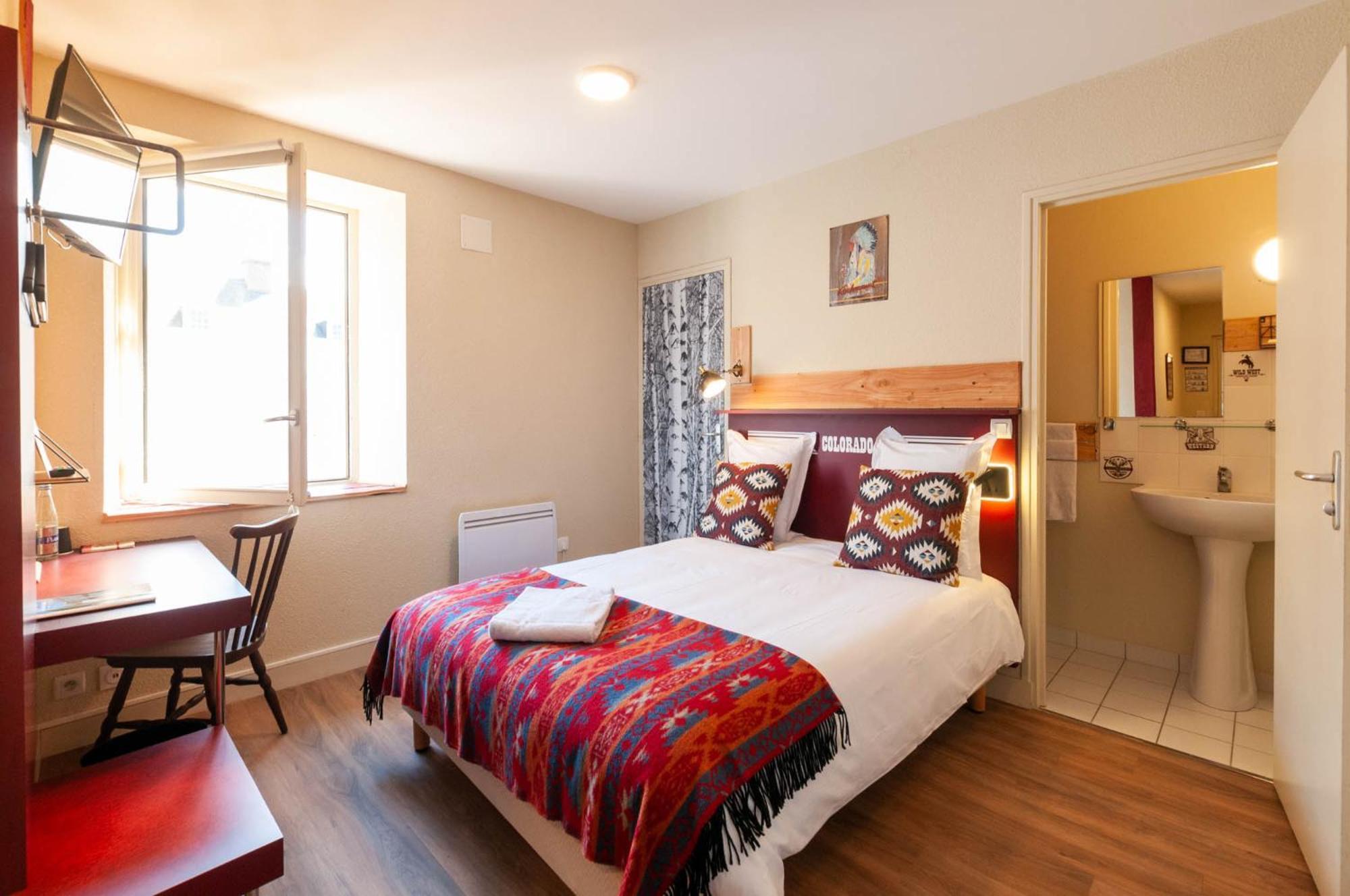 Hotel Le Ranch Brûlon Εξωτερικό φωτογραφία