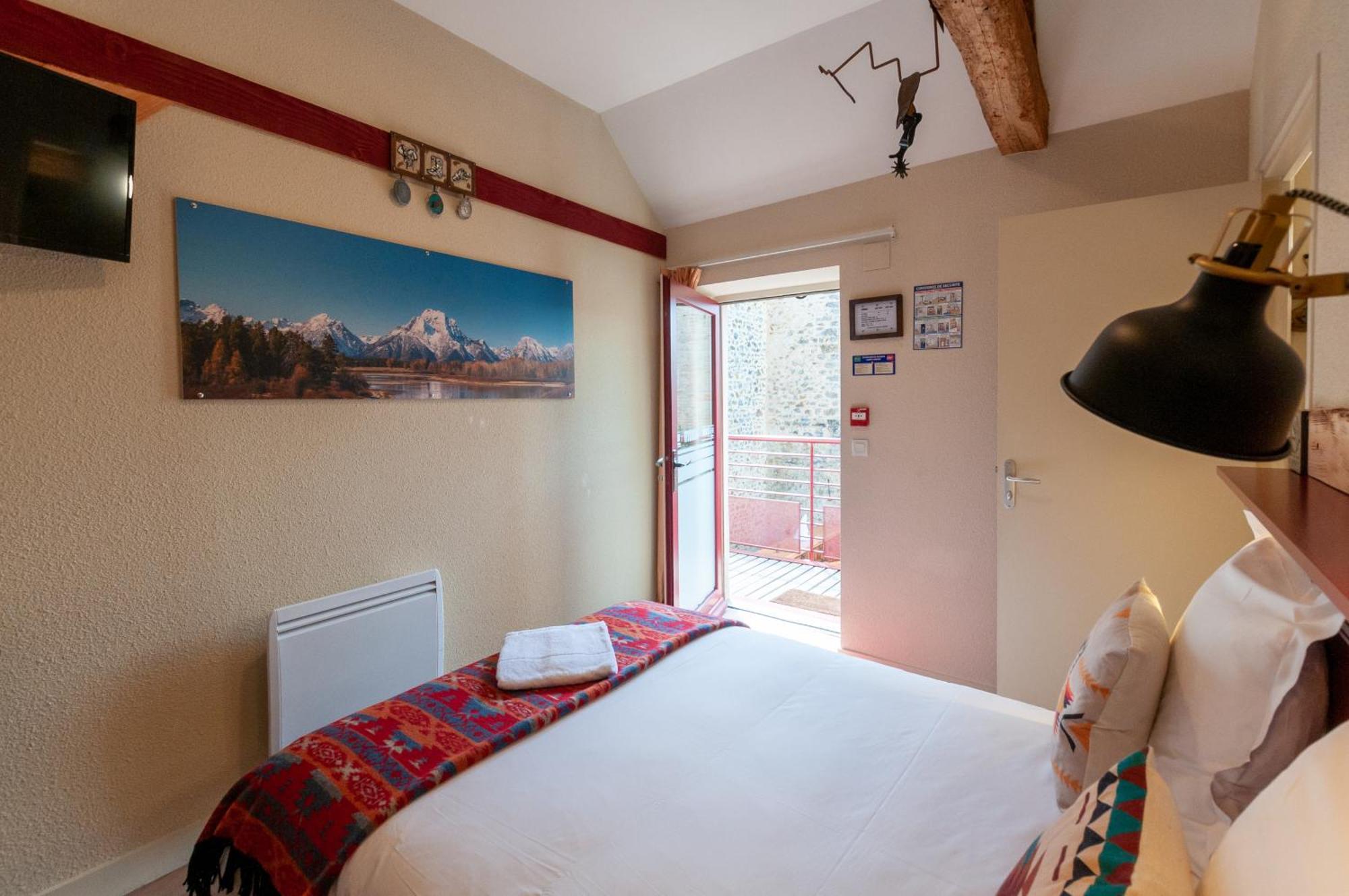 Hotel Le Ranch Brûlon Εξωτερικό φωτογραφία